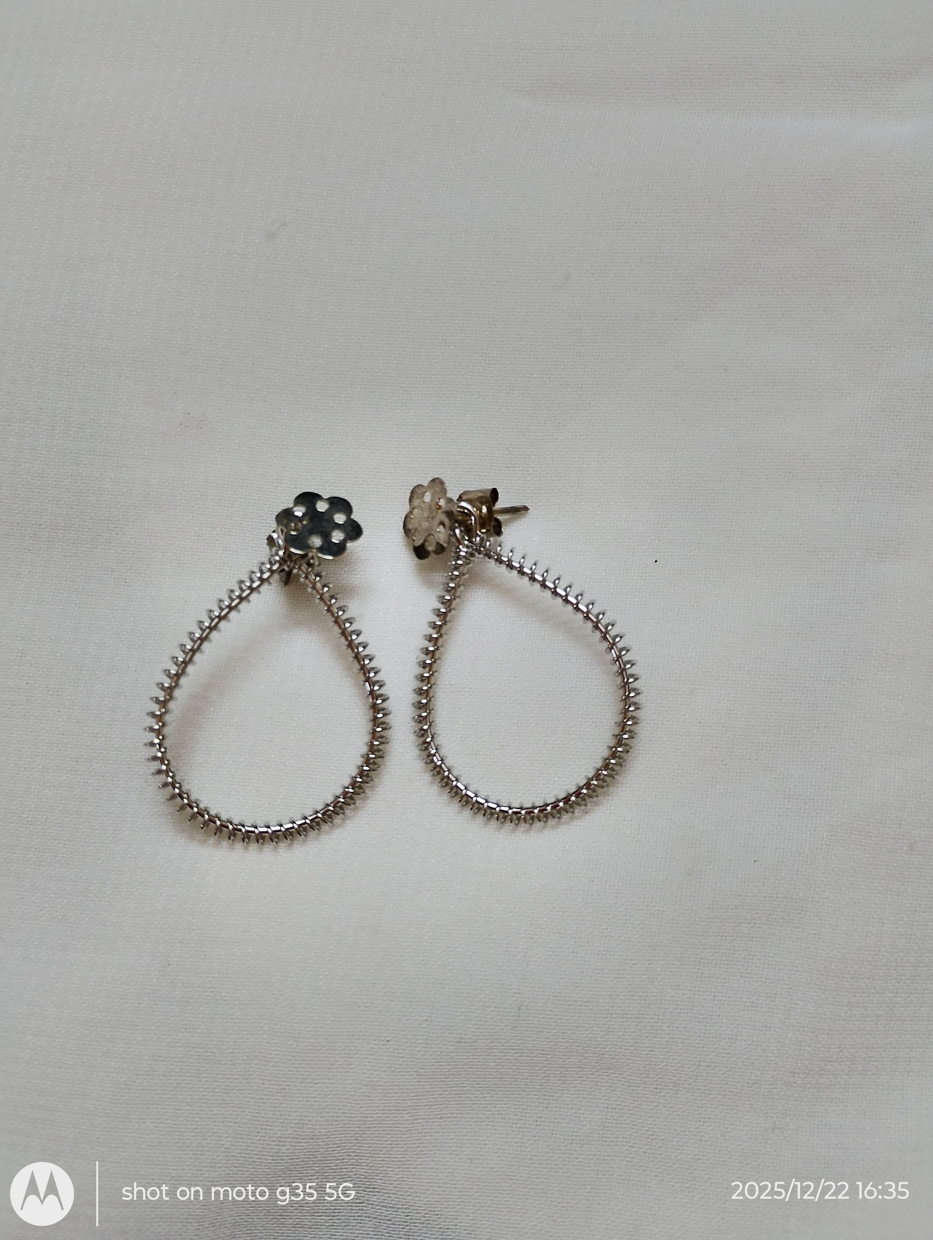 Ear rings